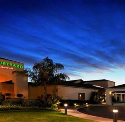 фото отеля Courtyard Fresno