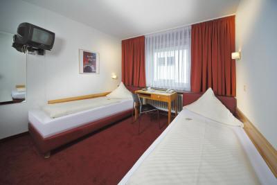 фото отеля Central Hotel Wurzburg