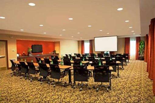 фото отеля Staybridge Suites Chantilly - Dulles Airport