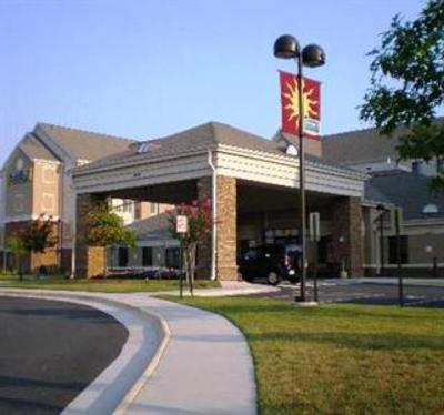 фото отеля Staybridge Suites Chantilly - Dulles Airport