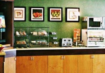 фото отеля Fairfield Inn Medford Long Island