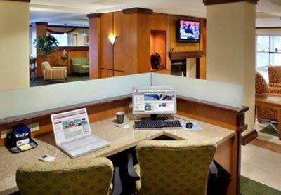 фото отеля Fairfield Inn Medford Long Island