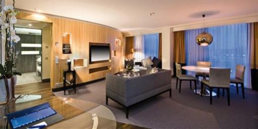 фото отеля Radisson Blu Waterfront Hotel