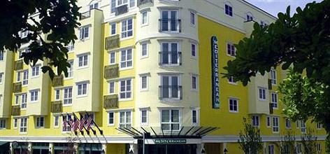 фото отеля Mediterranean Inn