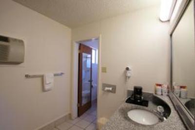 фото отеля BEST WESTERN Paradise Inn and Resort