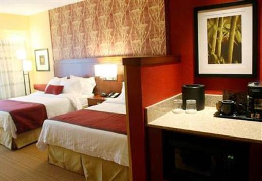 фото отеля Courtyard by Marriott Minneapolis Maple Grove/Arbor Lakes
