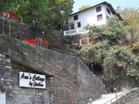 Manumaharani Lodge
