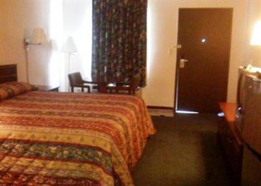 фото отеля Camilla Inn & Suites