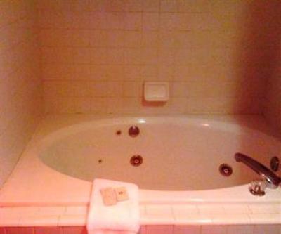 фото отеля Camilla Inn & Suites