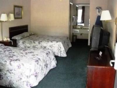 фото отеля Camilla Inn & Suites