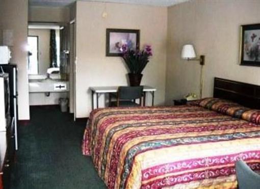 фото отеля Camilla Inn & Suites