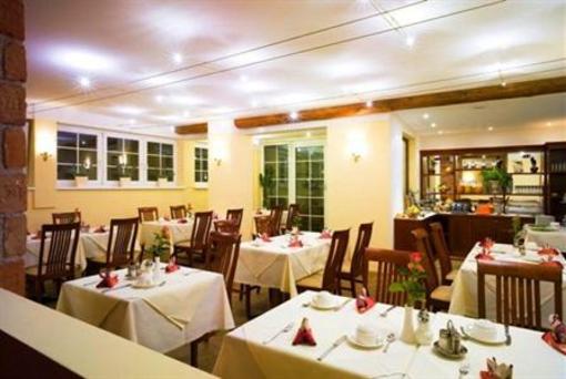 фото отеля Winzerhotel Voehringer