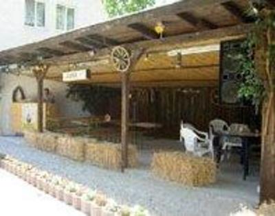 фото отеля Gasthaus Backhendlstation Pfandlstubn