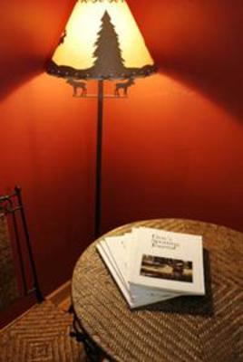 фото отеля Islander Inn Bigfork