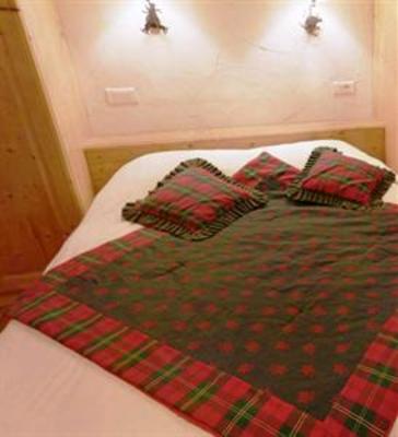 фото отеля Chalet Hotel Fleur des Neiges