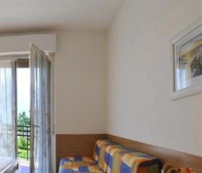 фото отеля Albergo Villa Flora Levico Terme