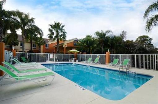 фото отеля BEST WESTERN Edgewater Inn