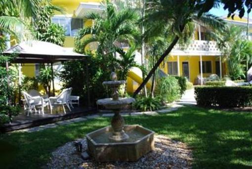 фото отеля Crystal Sands Hotel Gay Male Resort
