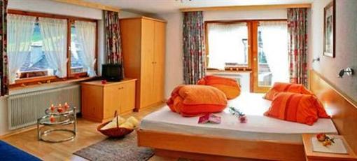 фото отеля Hotel Garni Madrisa