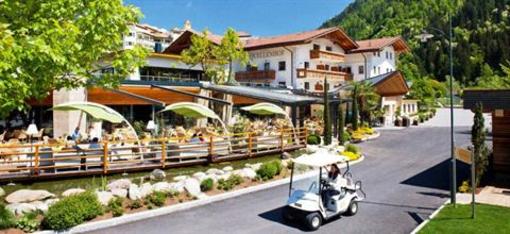фото отеля Sport & Wellnessresort Quellenhof