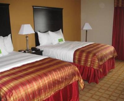 фото отеля La Quinta Inn & Suites Suites Satsuma