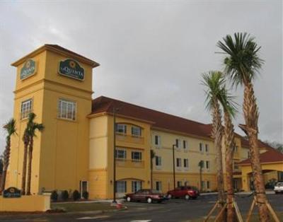 фото отеля La Quinta Inn & Suites Suites Satsuma