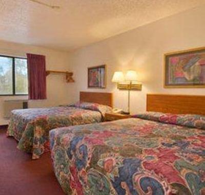 фото отеля Super 8 Kent/Akron Area