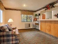 Super 8 Kent/Akron Area