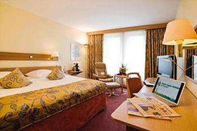 фото отеля Radisson Blu Hotel, Karlsruhe