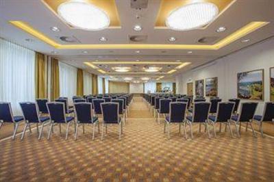 фото отеля Radisson Blu Hotel, Karlsruhe