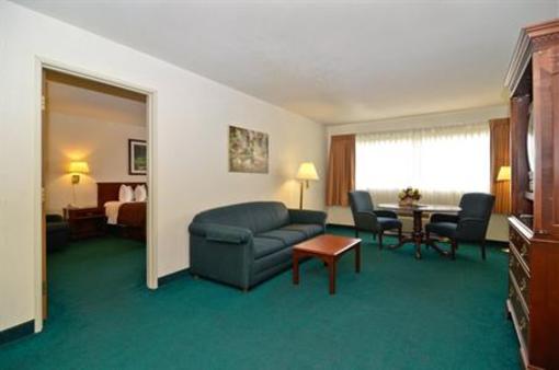 фото отеля BEST WESTERN Monticello Gateway Inn