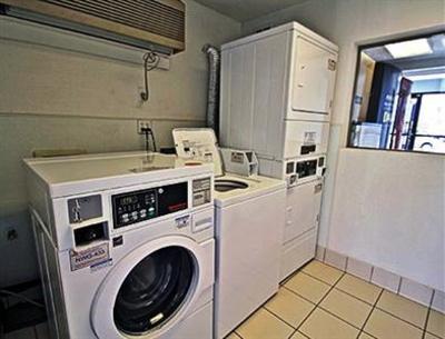 фото отеля Motel 6 Laredo South