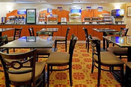 фото отеля Holiday Inn Express Ramsey-Mahwah