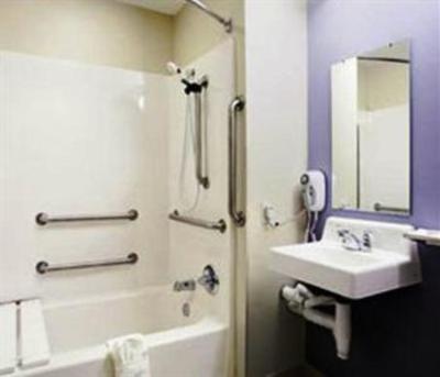 фото отеля Microtel Inn Williamsville Buffalo Airport