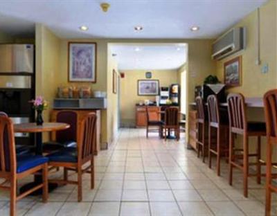 фото отеля Microtel Inn Williamsville Buffalo Airport