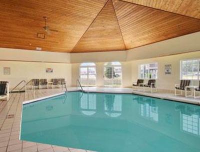 фото отеля Super 8 Motel Reedsburg Viking