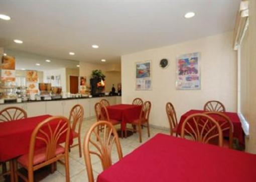 фото отеля Sleep Inn Lake Bluff