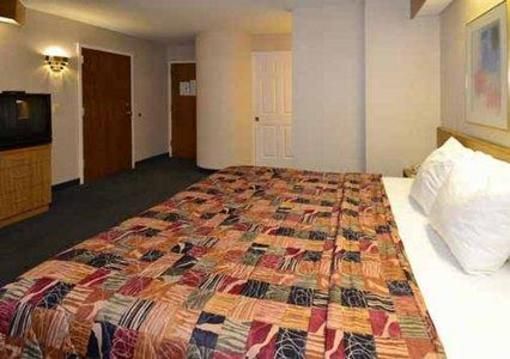 фото отеля Sleep Inn Lake Bluff