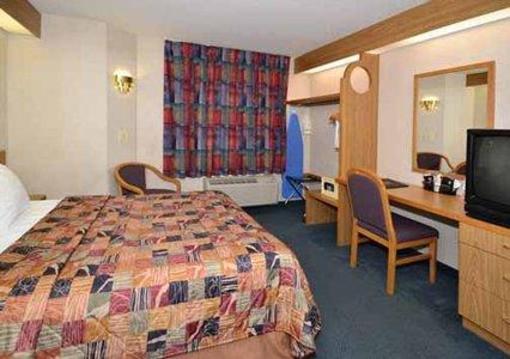 фото отеля Sleep Inn Lake Bluff