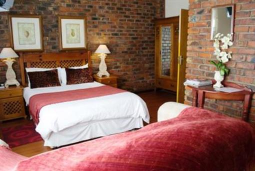 фото отеля Lily Guesthouse Bloemfontein