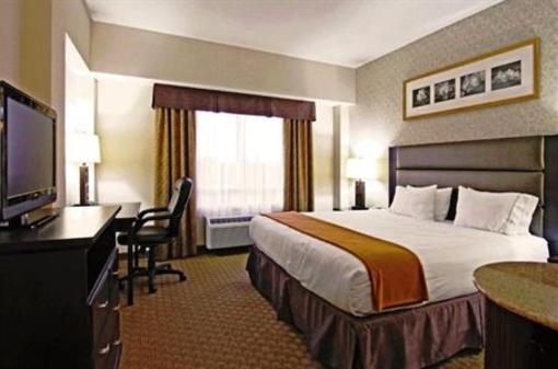 фото отеля Holiday Inn Express Hotel & Suites Ottawa Airport