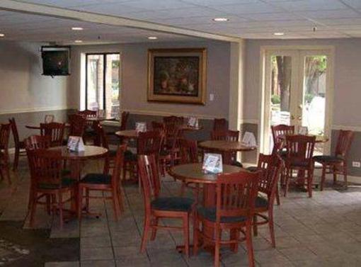 фото отеля Comfort Inn Downers Grove