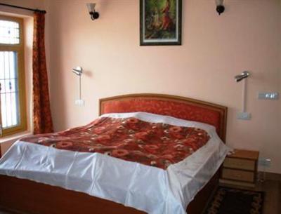 фото отеля Aapo Aap Home Stay