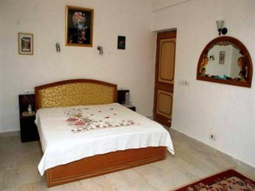 фото отеля Aapo Aap Home Stay