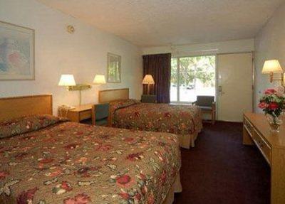 фото отеля Econo Lodge Dallas Airport North