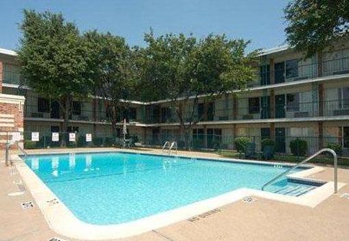фото отеля Econo Lodge Dallas Airport North