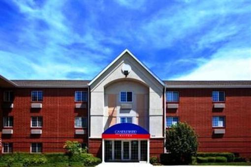 фото отеля Candlewood Suites Warrenville