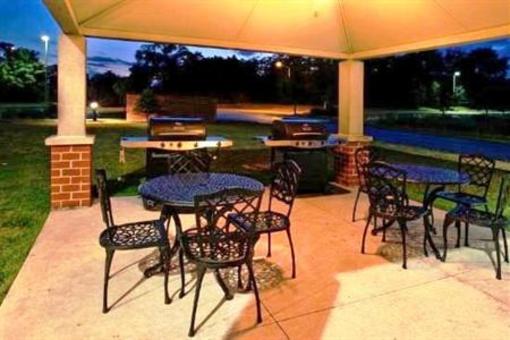 фото отеля Candlewood Suites Warrenville