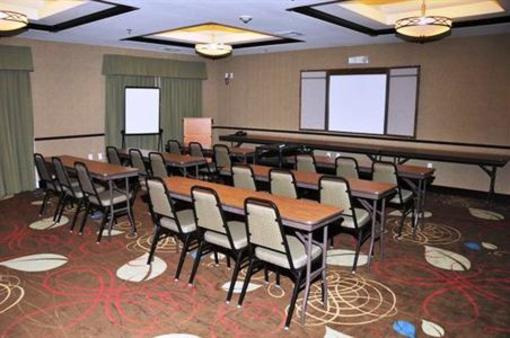 фото отеля Holiday Inn Express & Suites Clinton