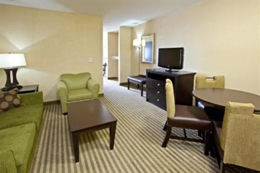 фото отеля Holiday Inn Express Hotel & Suites Richwood-Cincinnati South